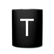 Charger l'image dans la galerie, Schwarze Tasse mit großem weißen Buchstaben T, schlichtes Monogramm-Design