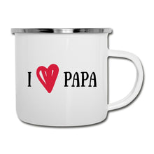 Lataa kuva Galleria-katseluun, Weisse Emaille-Tasse mit Spruch I love Papa und rotem Herz, Edelstahlrand