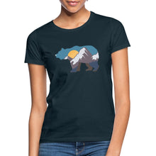 Indlæs billede til gallerivisning Frauen T-Shirt mit Bär und Bergen - Navy