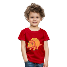 Load image into Gallery viewer, Kinder Premium T-Shirt - Dino Triceratops - Rot
