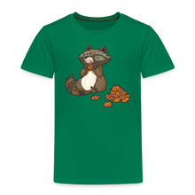 Load image into Gallery viewer, Kinder Premium T-Shirt - Waschbär mit Keksen - Kelly Green
