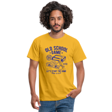 Załaduj obraz do przeglądarki galerii, Männer T-Shirt - OLD SCHOOL GAME RETRO - Gelb
