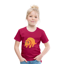 Load image into Gallery viewer, Kinder Premium T-Shirt - Dino Triceratops - dunkles Pink
