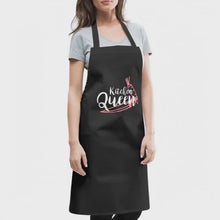 Carica e avvia il video nel visualizzatore di galleria, Grembiule da cucina da donna - Kitchen Queen
