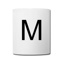 Ladda upp bild till gallerivisning, Weiße Tasse mit großem schwarzen Buchstaben M als Monogramm-Initiale
