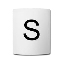 Ladda upp bild till gallerivisning, Weiße Tasse mit großem schwarzem Buchstaben S als Monogramm-Initiale
