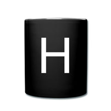 Carregar imagem no visualizador da galeria, Schwarze Tasse mit großem weißem Buchstaben H im Monogramm-Design
