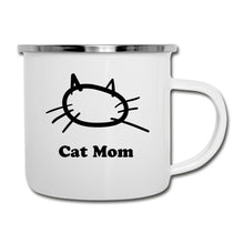 Lataa kuva Galleria-katseluun, Weiße Emaille-Tasse mit Katzengesicht und Spruch Cat Mom, Edelstahlrand

