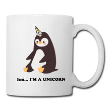 Załaduj obraz do przeglądarki galerii, Pinguin als Einhorn und Spruch - Weiß
