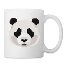 Carica l'immagine nel visualizzatore di Gallery, Weiße Tasse mit realistisch illustriertem schwarz-weißem Pandakopf und ruhigem Blick
